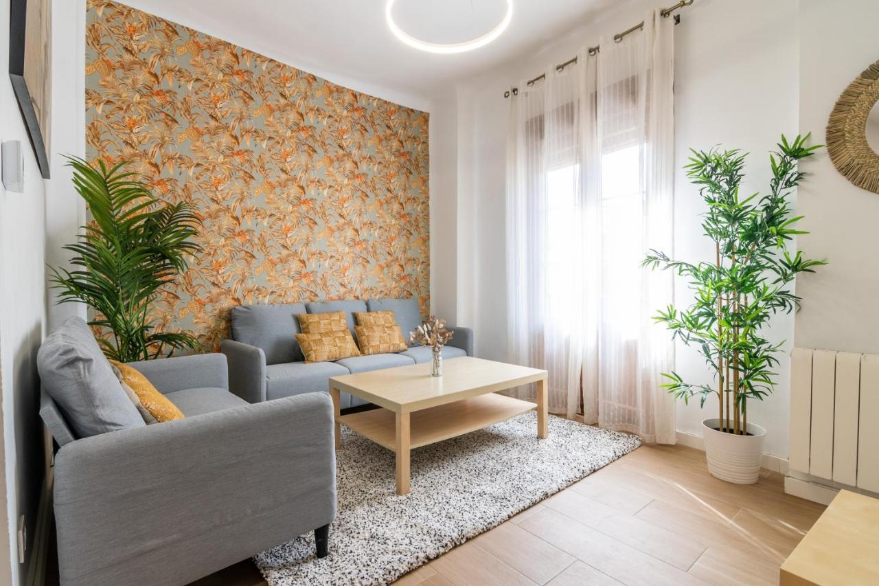 Tuguest Plaza Pescaderia - Catedral Apartment Гранада Екстериор снимка