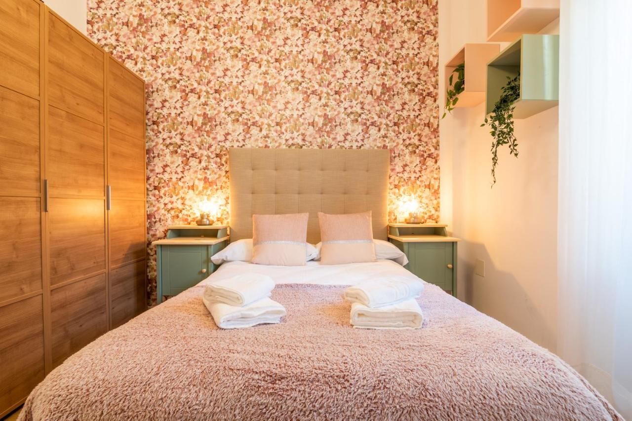 Tuguest Plaza Pescaderia - Catedral Apartment Гранада Екстериор снимка