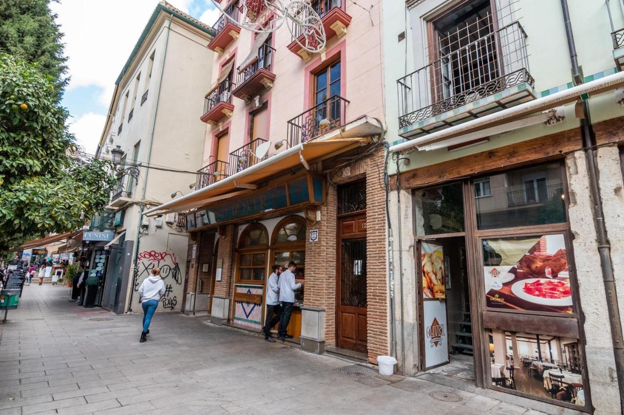 Tuguest Plaza Pescaderia - Catedral Apartment Гранада Екстериор снимка